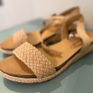 Womens Lucky Brand Espadrille sandals
